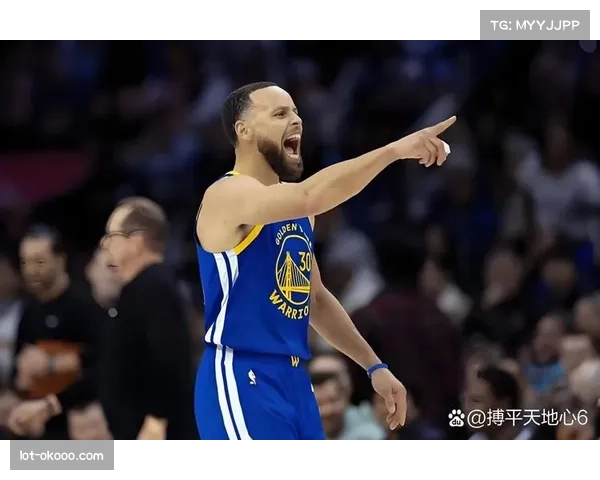 勇士三分火力联盟第一 场均16.3记远投成取胜法宝